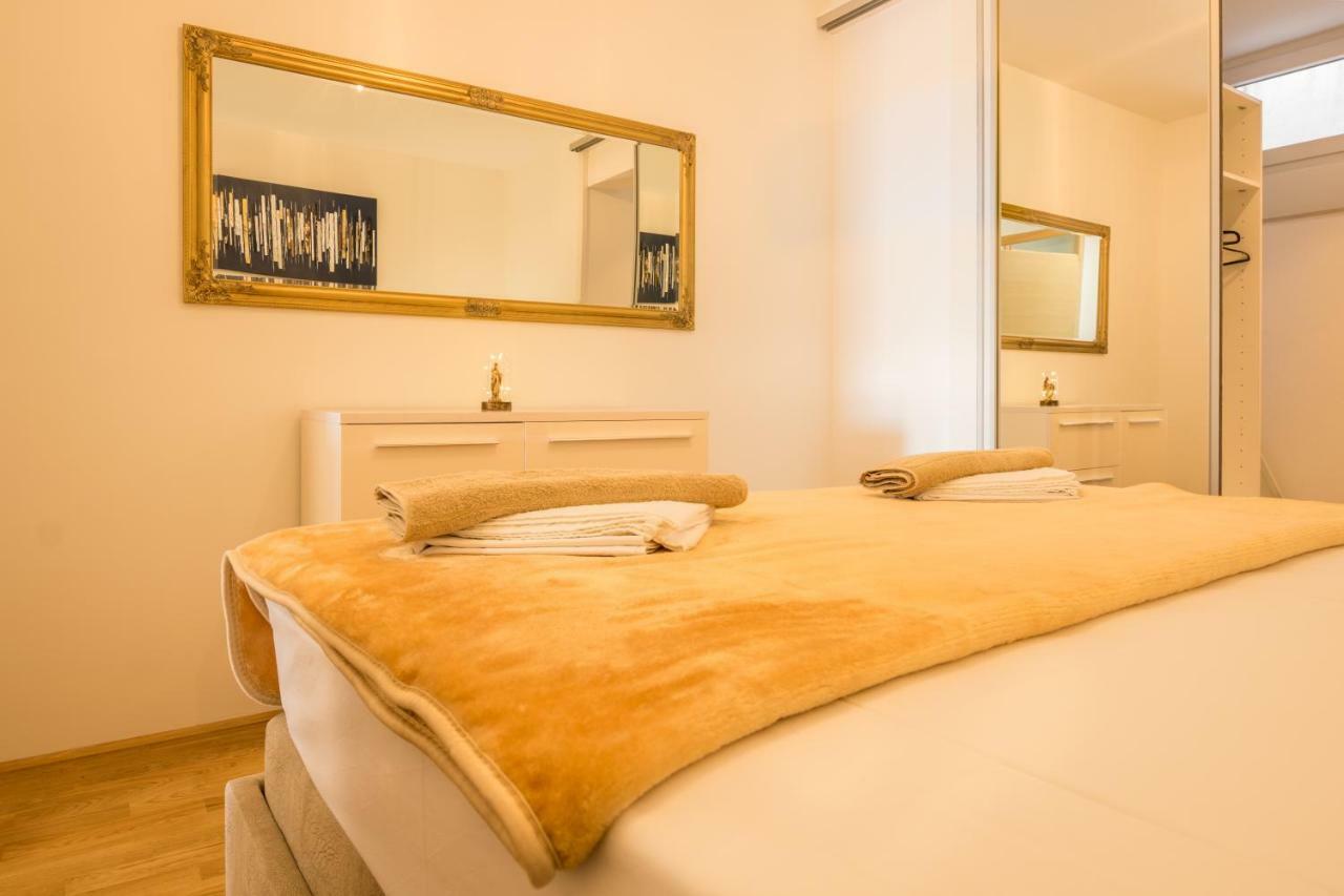 Lidija 2 Appartement Makarska Buitenkant foto
