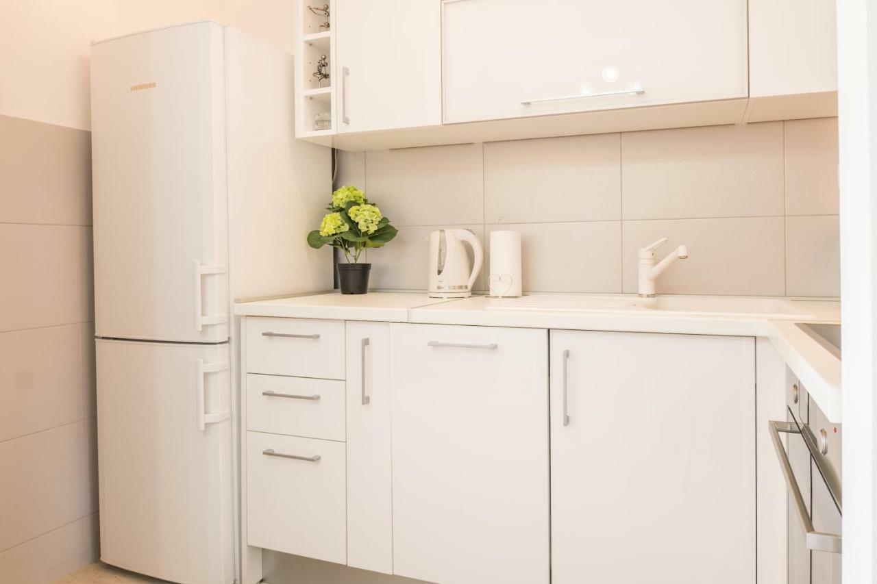 Lidija 2 Appartement Makarska Buitenkant foto