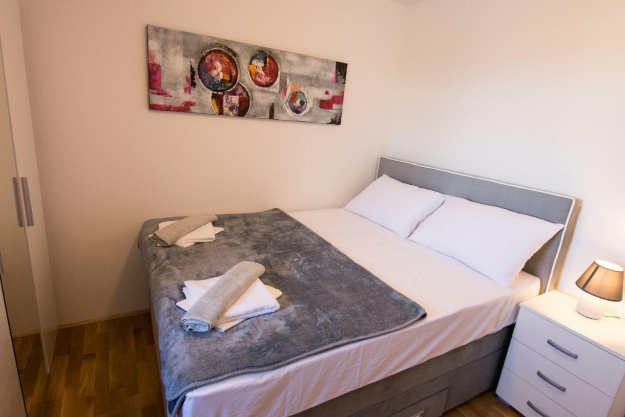 Lidija 2 Appartement Makarska Buitenkant foto
